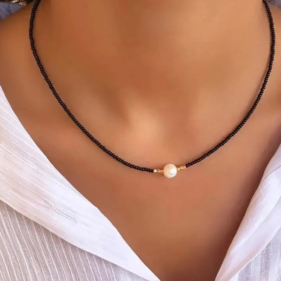 Black Pearl Beaded Necklace