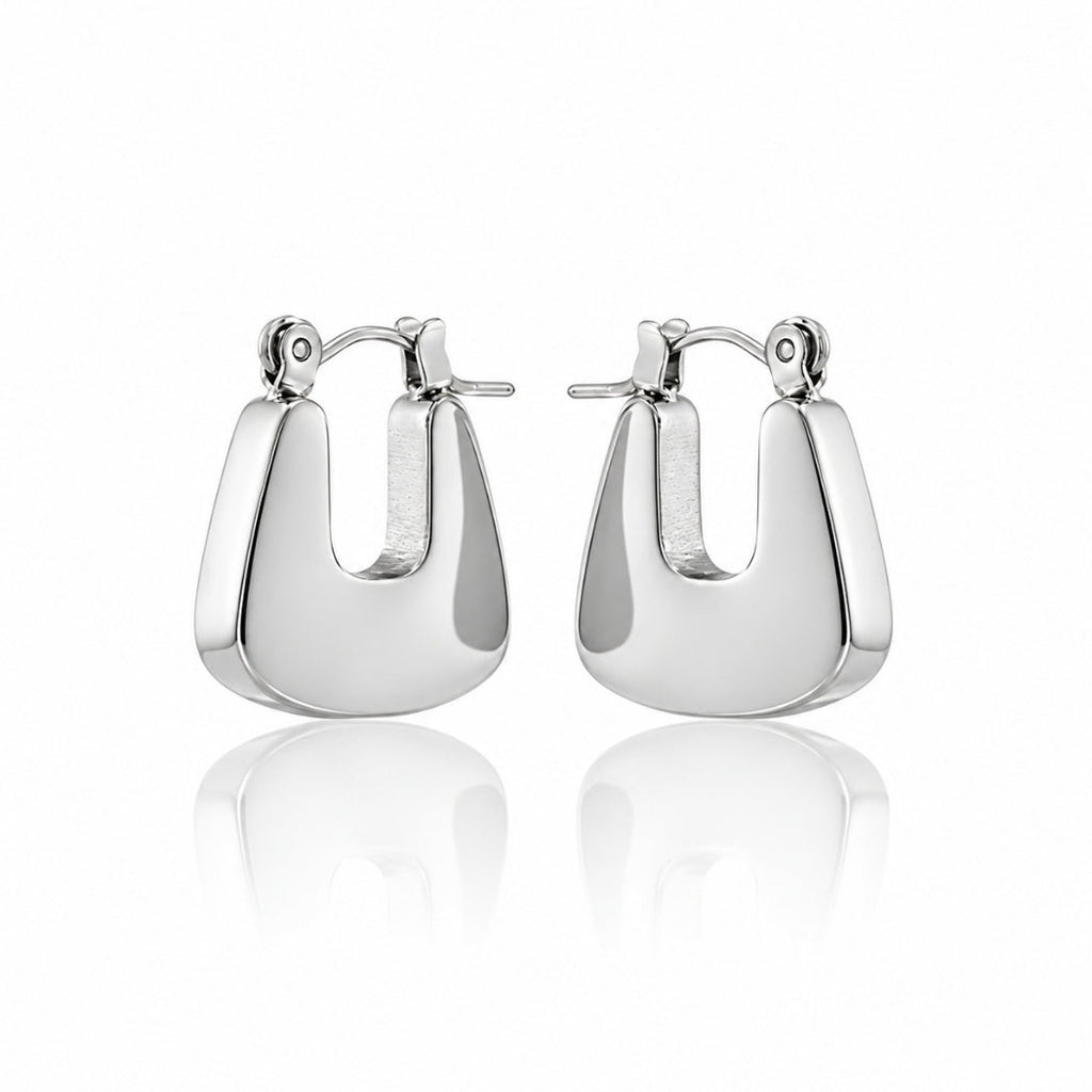 Mila Hoops in Silver