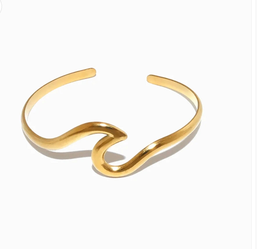 Sting Bangle